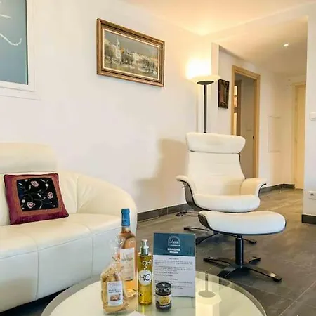 Apartment 144m2 Au Coeur De Avec Garage *